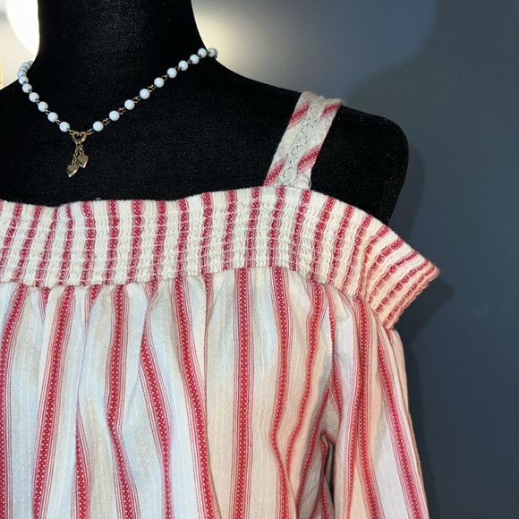 LC Lauren Conrad Size M Cold Shoulder Boho Top - Picture 3 of 13